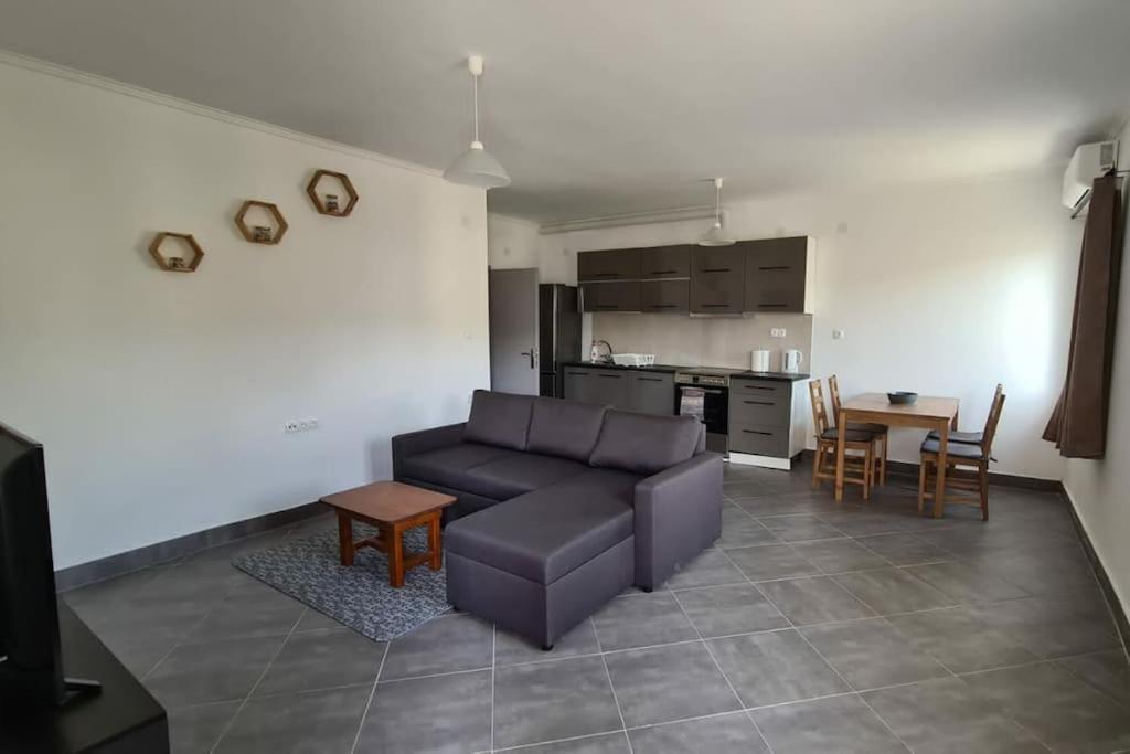 Igoumenitsa Apartment Exterior photo